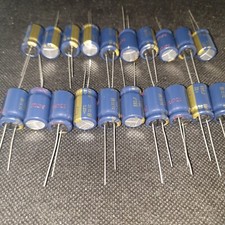 40 pezzi NUOVI TAPPI ORIGINALI PANASONIC FC 680UF 35V HI-END AUDIO 105C PER GAINCLONE!