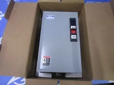 NIB EATON LIGHTING CONTACTOR NEMA 1 ECC04C1ABA 30A 120VAC COIL 12P MECH. HELD 1