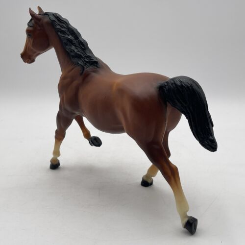 Breyer "Sugar" Chestnut Bay Intro '69 traditional model horse, Running Mare #124 - Picture 3 of 10