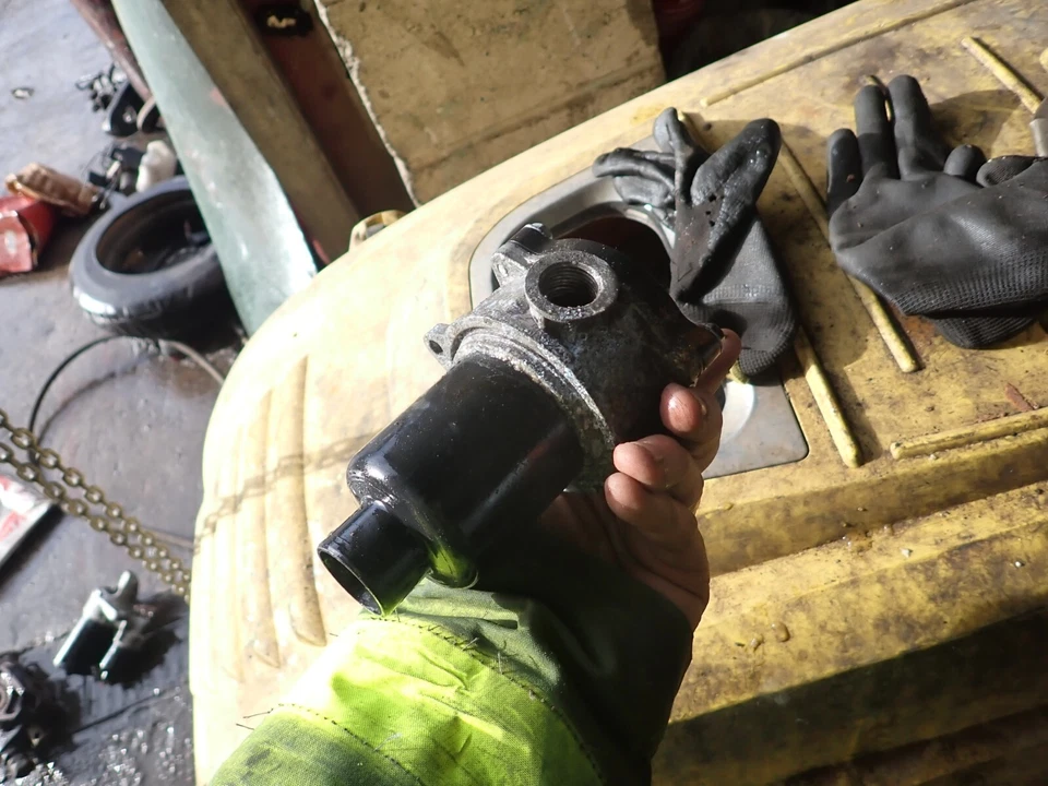 Carcasa de filtro hidráulico para JCB Beaver - PP/1722 Foto 2 de 3