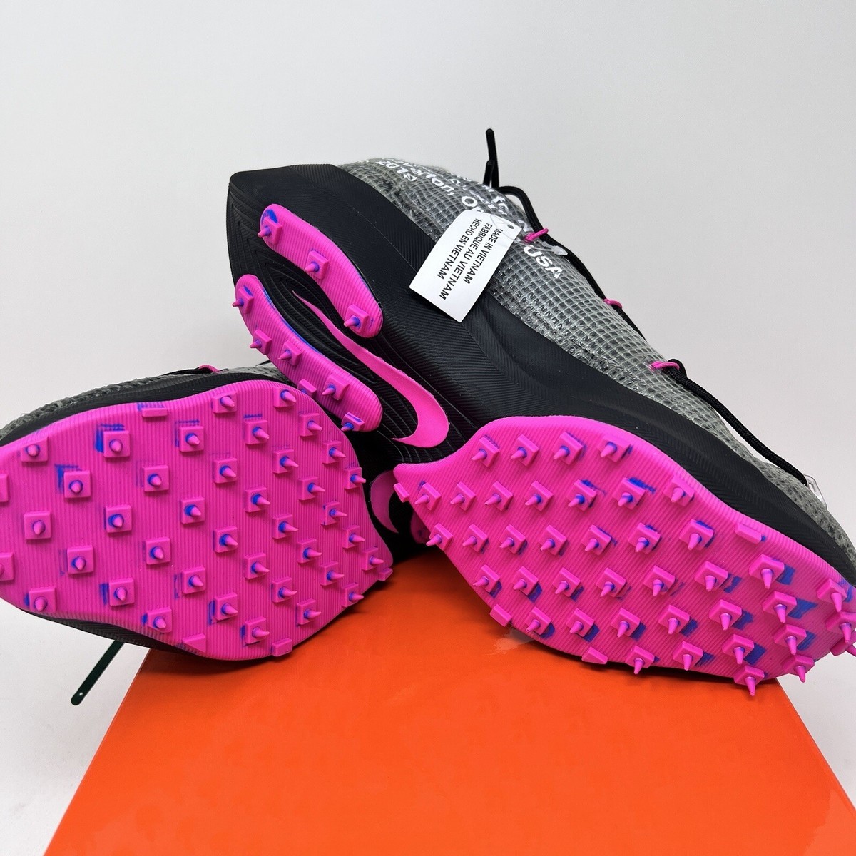 Nike Vapor Street x OFF-WHITE Laser Fuchsia Women's Size 11 Nike Vapor Street x OFF-WHITE Laser Fuchsia Women's Size 11