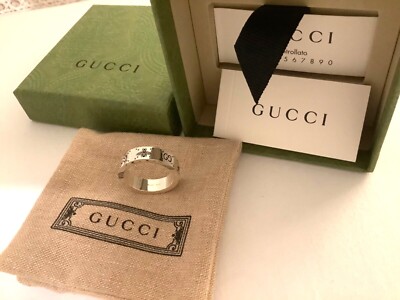 【Gucci】 Double G Bee Engraved Ring Silver GG and bee engraved ring in 925 sterling silver | GUCCI® US