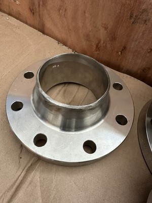 Flange, 4'' Weld Neck, Class 150#, Sch10, 304L Stainless Steel, Raised Face B16.5