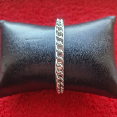 Silberfarbener schmaler Armreif Armband minimalistisches Design