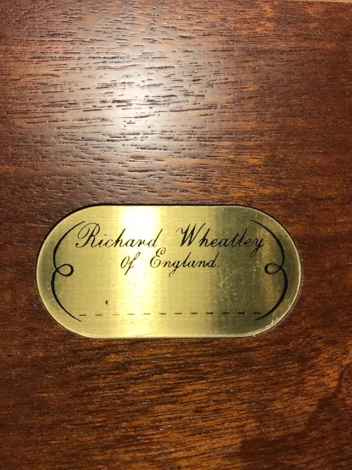 Caixa de mosca de madeira Richard Wheatley – Nova, espuma plana, cantos quadrados 7,5x5x2 polegadas - Imagem 2 de 4