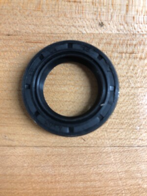 20 COUNT TC 21X35X7 OIL GREASE DUST SEAL DOUBLE LIP WITH SPRING 21mmX35mmX7mm