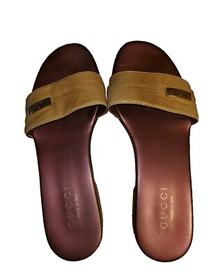 GUCCI Slides with gold metal logo Well Made in Italy Size