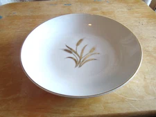 Two 7.5" Diameter x 1.5" Deep CRESTWOOD Gold Wheat Pattern Soup Bowls #952