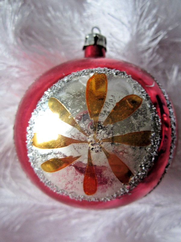 Vintage 2.25" MERCURY GLASS ROUND BALL Christmas ORNAMENT RED w/ Silver Glitter