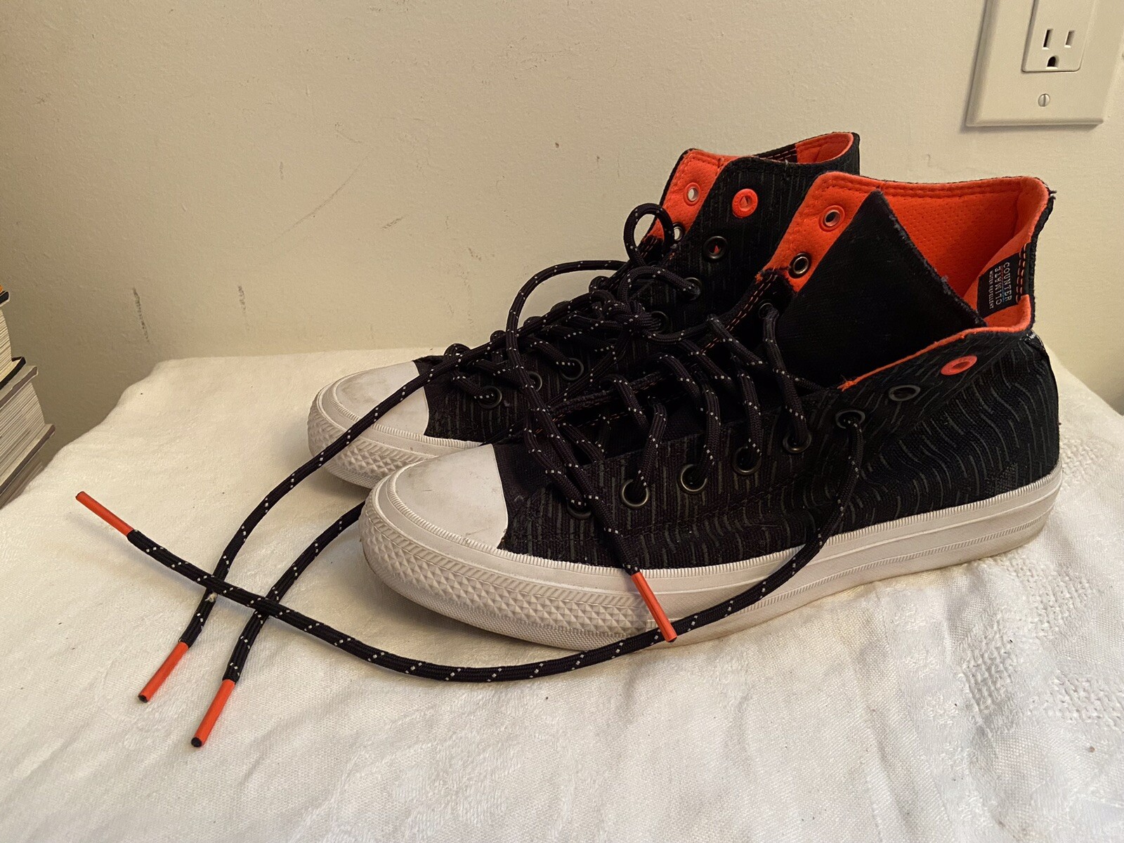 UNISEX CONVERSE CHUCK TAYLOR Hi-Top Black White Orange Sneakers