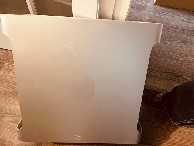 Apple MAC Pro A1186 Tower, DUAL CPU, NVIDIA 8800GT , NO HD, - Image 2 of 4