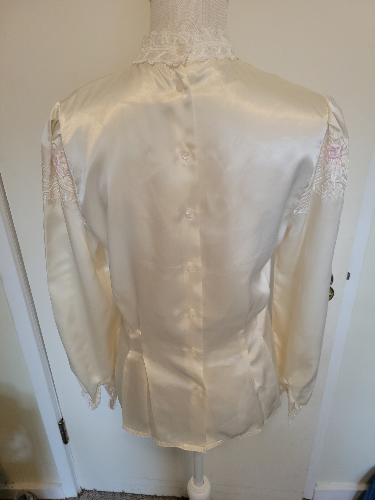 Blouse Femme NICOLA (Cricket Lane) - Taille M/14 - Couleur Blanc Crème Et Or - Excellent état Occasion