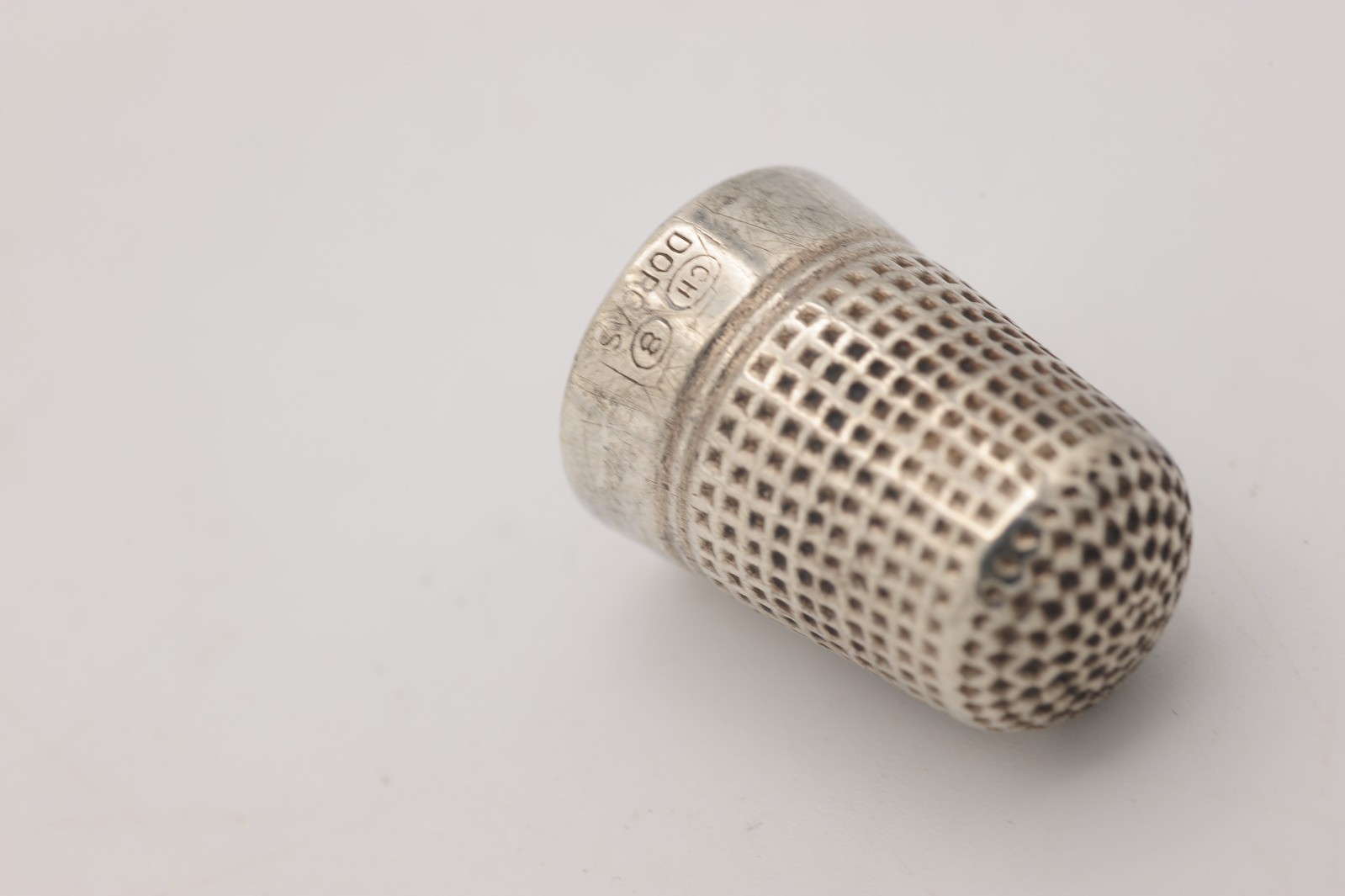 1905- Charles Horner - Dorcas Silver plated thimble, size 8. FREE P&P