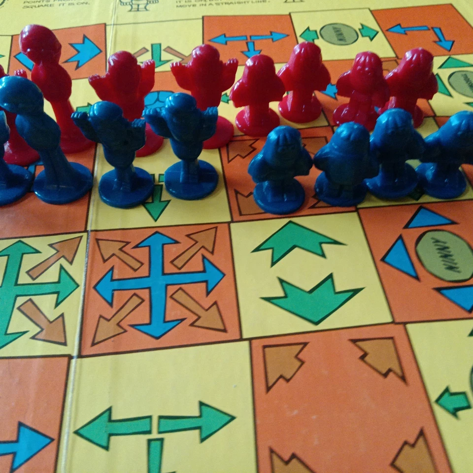 Vtg SMESS The Ninnys Chess Board Game 1970 Parker Brothers Complete Instructions - Image 3 of 4