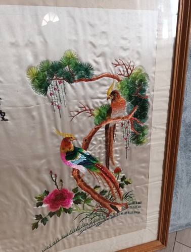 Vintage Chinese Silk Cotton Embroidery Birds Floral Motif c1950 Framed - Picture 3 of 6