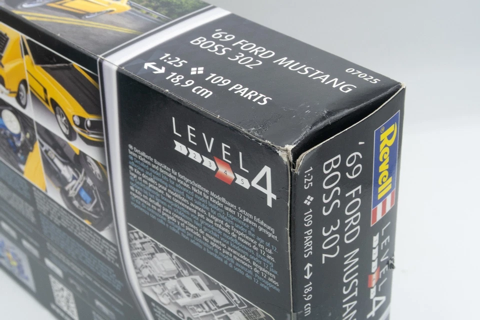 Revell '69 Ford Mustang Boss 302 1/25 07025 - Immagine 4 di 4