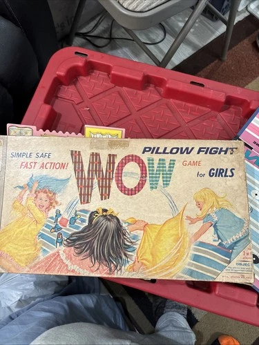 WOW Pillow Fight Game For Girls Board Game Milton Bradley Vintage 1964 COMPLETE!