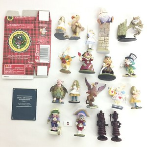 alice in wonderland mini figures