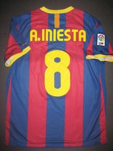 iniesta barcelona jersey