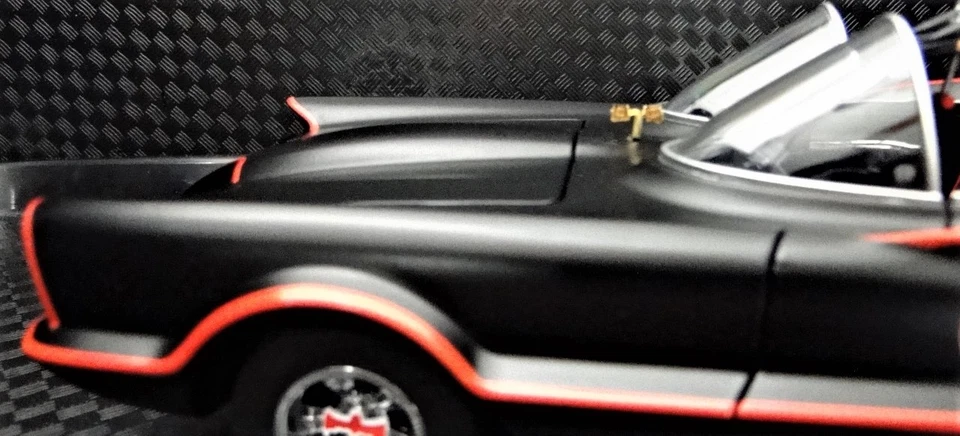 Hot Wheels Elite Batmobile Batman1:18 Rare Factory Matte/Flat Black Paint Finish - Image 2 of 4
