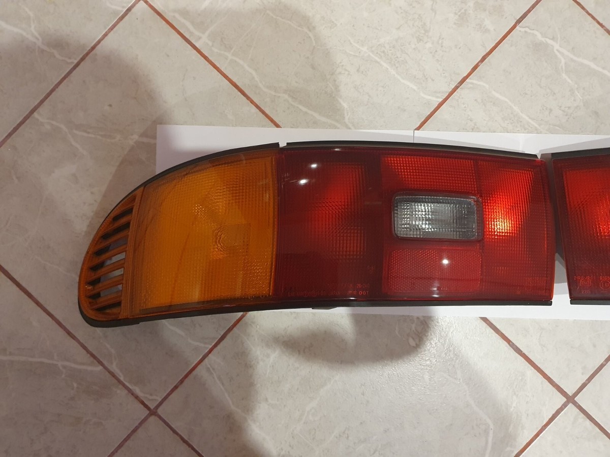 1989-1993 Toyota Celica ST T180 LeftRight Tail Light 20-240 Koito