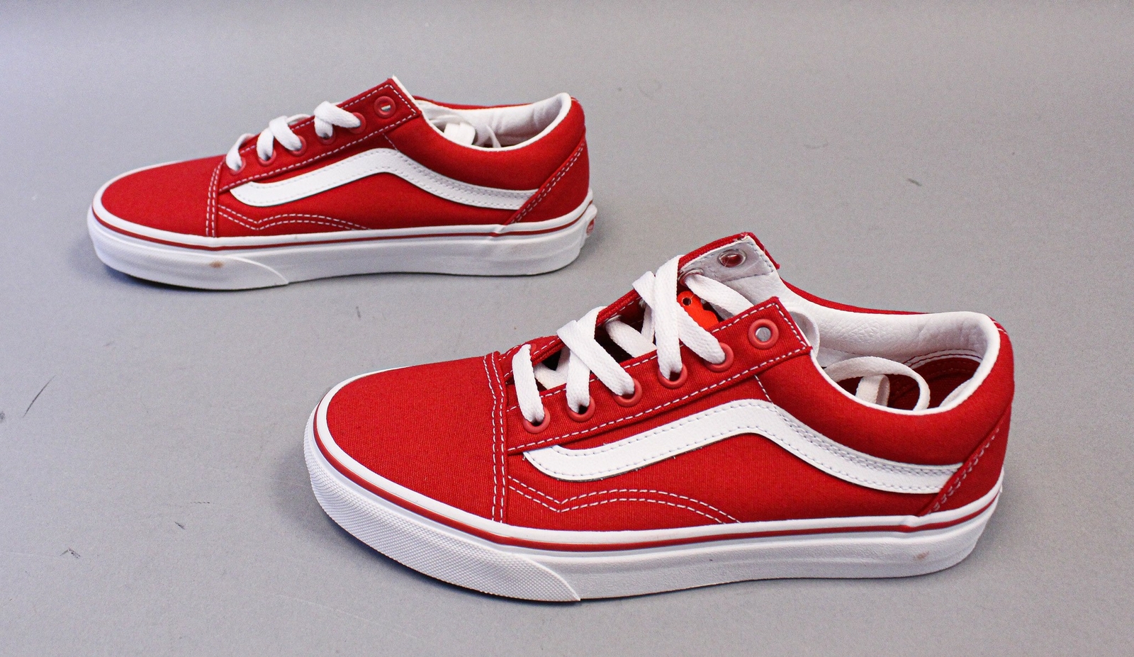 vans old skool canvas red