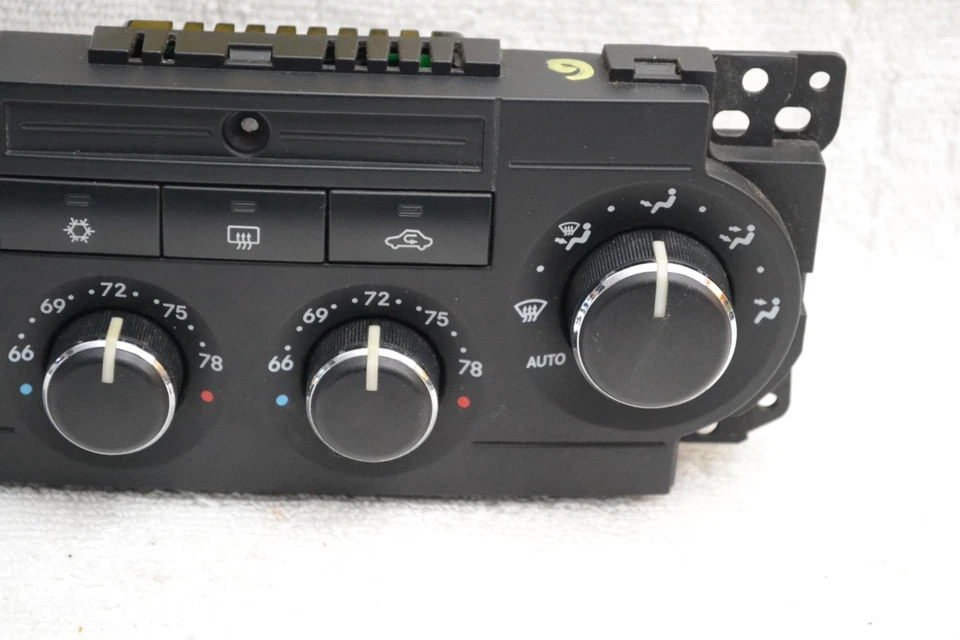 2005-2007 Chrysler 300 Heater A/C Temperature HVAC Climate Control Switch Unit - Image 2 of 4