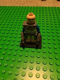 Lego Sets 7869 And 7669 Complete Sets With Mint Condition Minifigures.