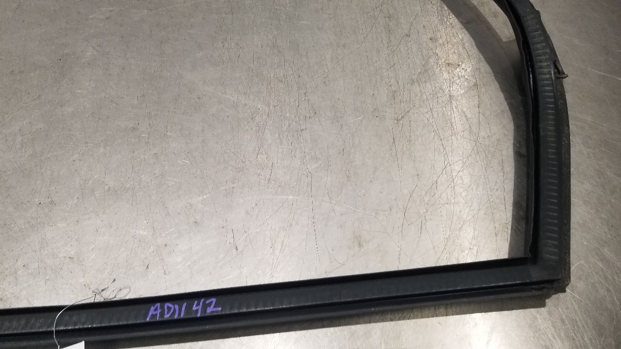 2004 LAMBORGHINI GALLARDO DOOR WEATHERSTRIP LEFT DRIVER