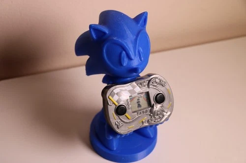 McDonalds Happy Meal Toy 2004  SEGA Sonic The Hedgehog Racing LCD Game + Stand