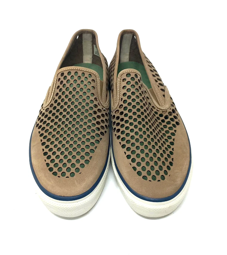 Sperry metallic store slip on