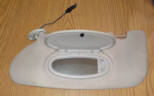 2002 Chrysler PT Cruiser Driver's Left Sun Visor w/ Mirror & Light - Beige - Picture 2 of 5