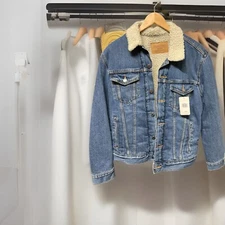 Levis Sherpa Lined Trucker Jacket Mens Small BLUE SIGNATURE GOLD Button Up NWT