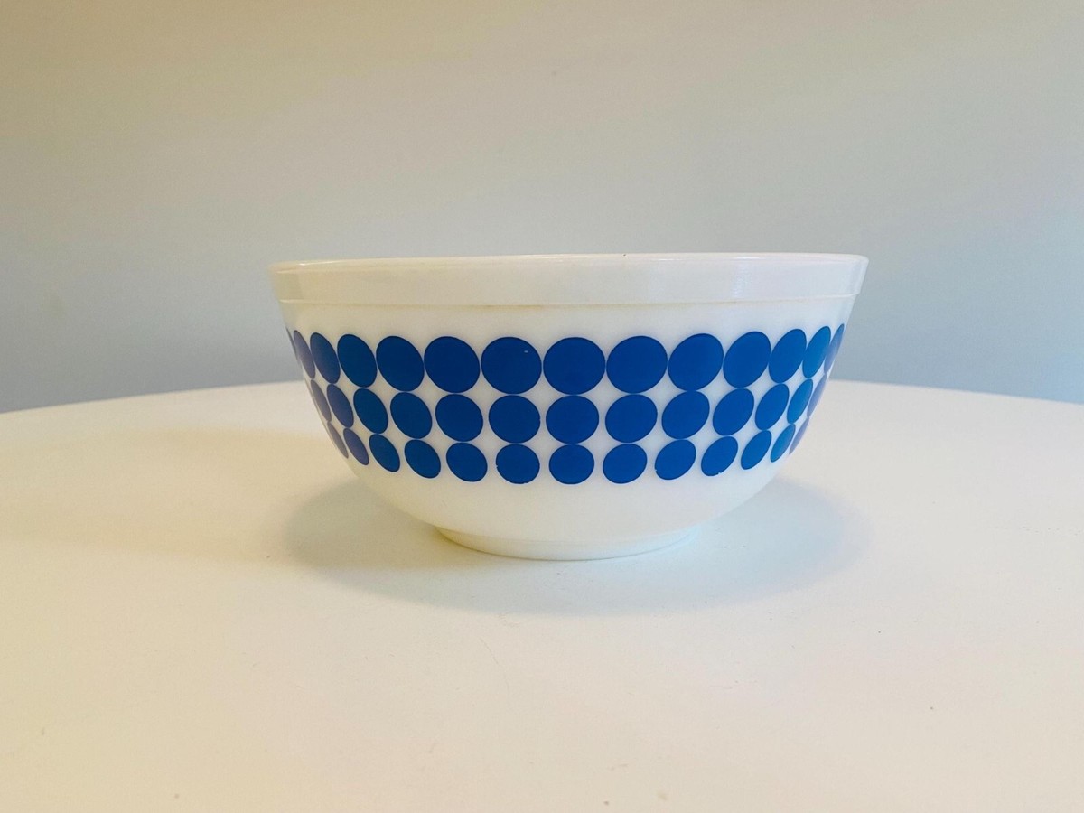 Vintage Pyrex Blue Dot Mixing Bowl, Pyrex 403 2 1/2 Quart