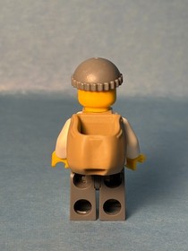 LEGO City Minifig cty0203 - Jail Prisoner #50380 - Light Scratches/No Cracks