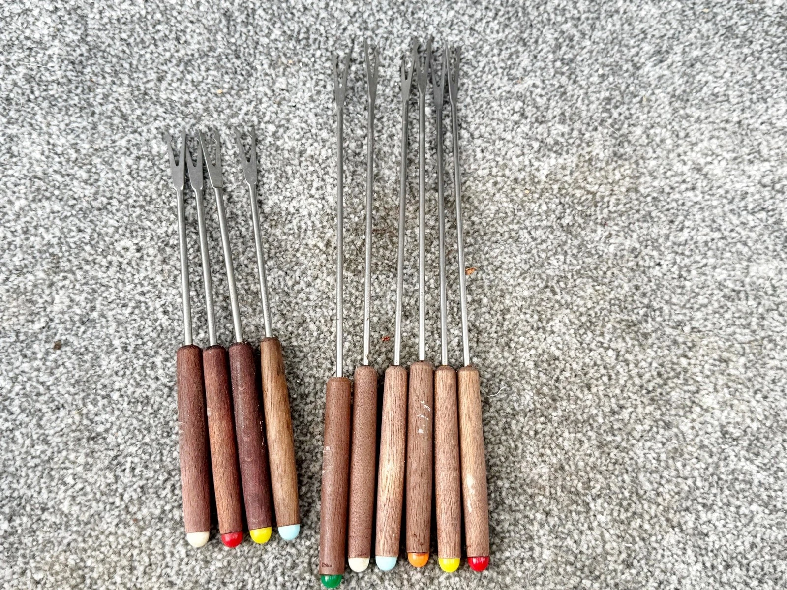 VINTAGE FONDUE FORKS SET OF 10 STAINLESS STEEL WOOD HANDLE COLOURED TIPS JAPAN