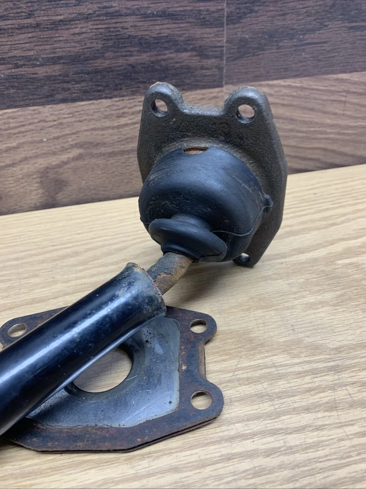 84-88 Toyota Pickup 4runner RF1A Transfer Case Shifter Shift Lever  - Image 2 of 4