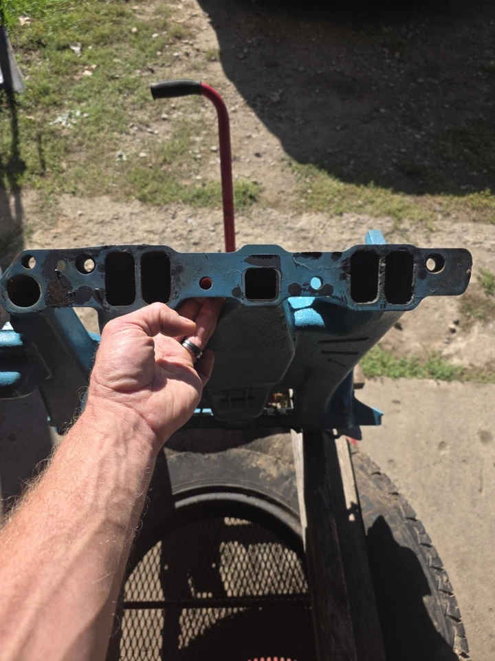 Pontiac 421/400 GTO 1967 colector de admisión Foto 3 de 3