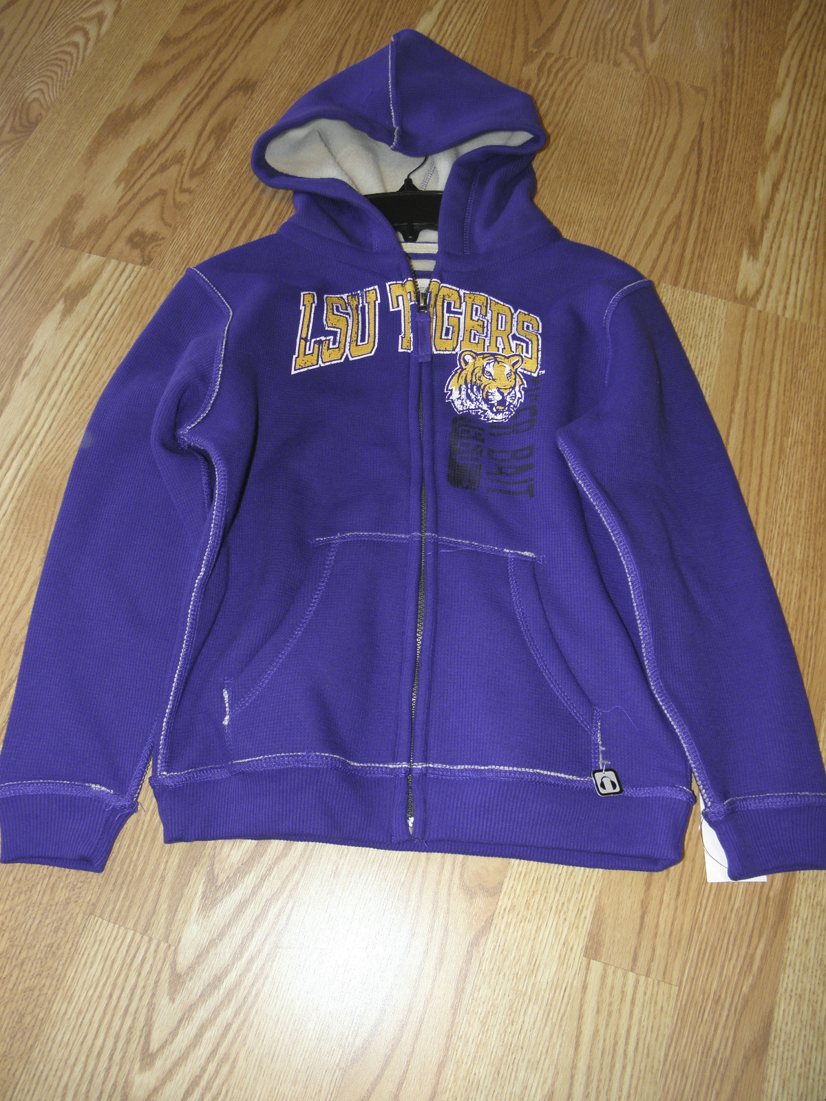 Picture 3 of 4