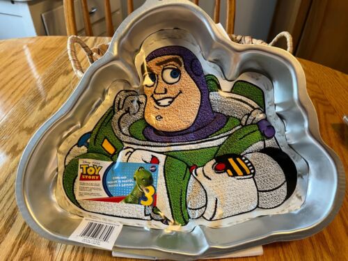 New Disney Pixar Toy Story Buzz Lightyear Cake Pan Mold Wilton 2105-8080 - Picture 1 of 2