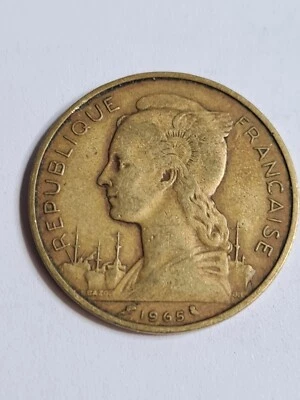 CÔTE FRANÇAISE DES SOMALIS 20 Francs Marianne 1965 en bronze-aluminium-nickel - Photo 1/2