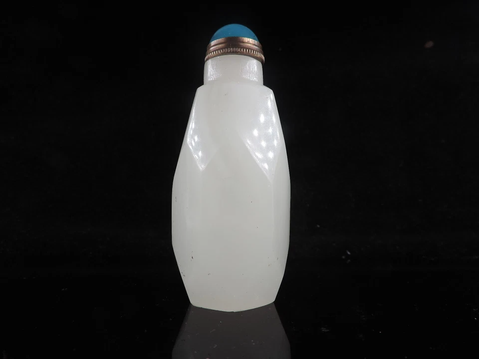 Botella de tabaco china tallada a mano maravilloso patrón blanco de vidrio de Pekín Foto 4 de 4