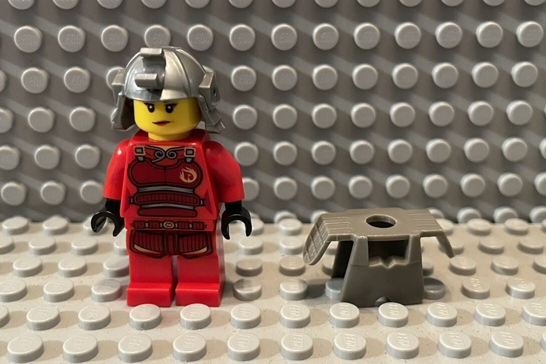 Lego njo050 SAMURAI X (NYA) *No Chin Guard* Ninjago