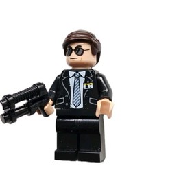 LEGO Marvel Super Heroes 76077 Iron Man Detroit Steel Strikes