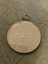 Louis Vuitton LV Zipper Pull Charm/White 