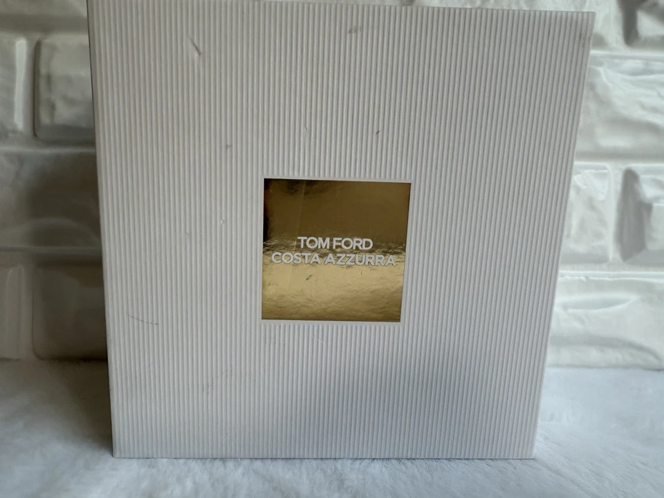 Tom Ford Costa Azzurra Eau De Parfum Set de Regalo 3.4oz/100ml y 0.34oz/10ml Foto 3 de 4