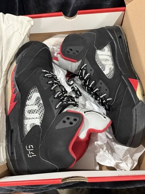 Size 13 - Supreme x Air Jordan 5 Retro Black - Pre owned No Box 2015