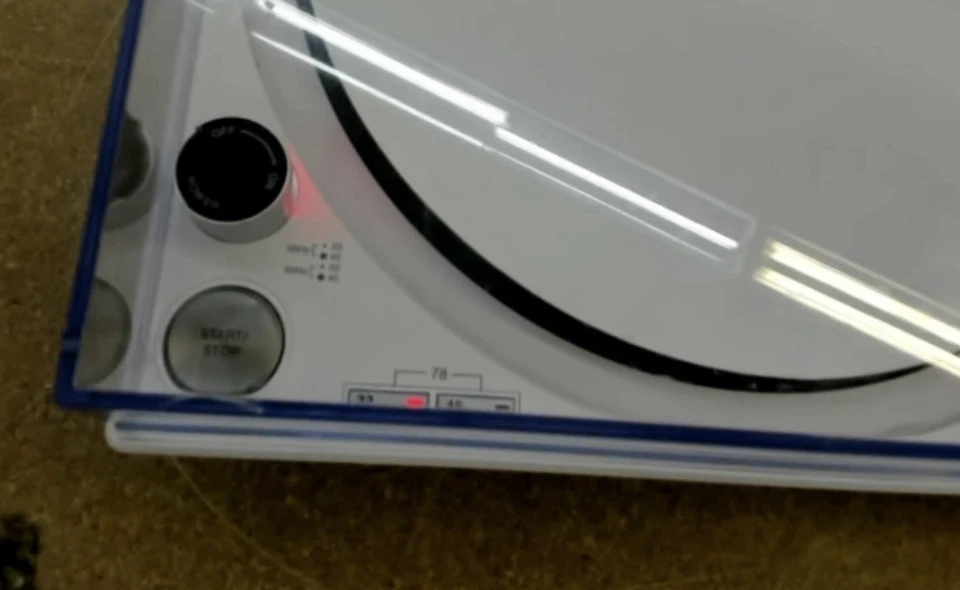 Pioneer DJ PLX-500 White Direct-Drive Vinyl Turntable - Image 4 of 4