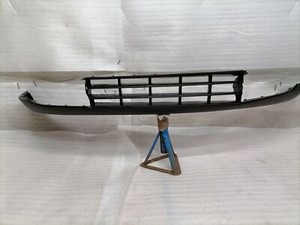 LÜFTUNGSGITTER STOßSTANGE vorne Stossfänger VW Polo Stufenheck 9N_ 9A4