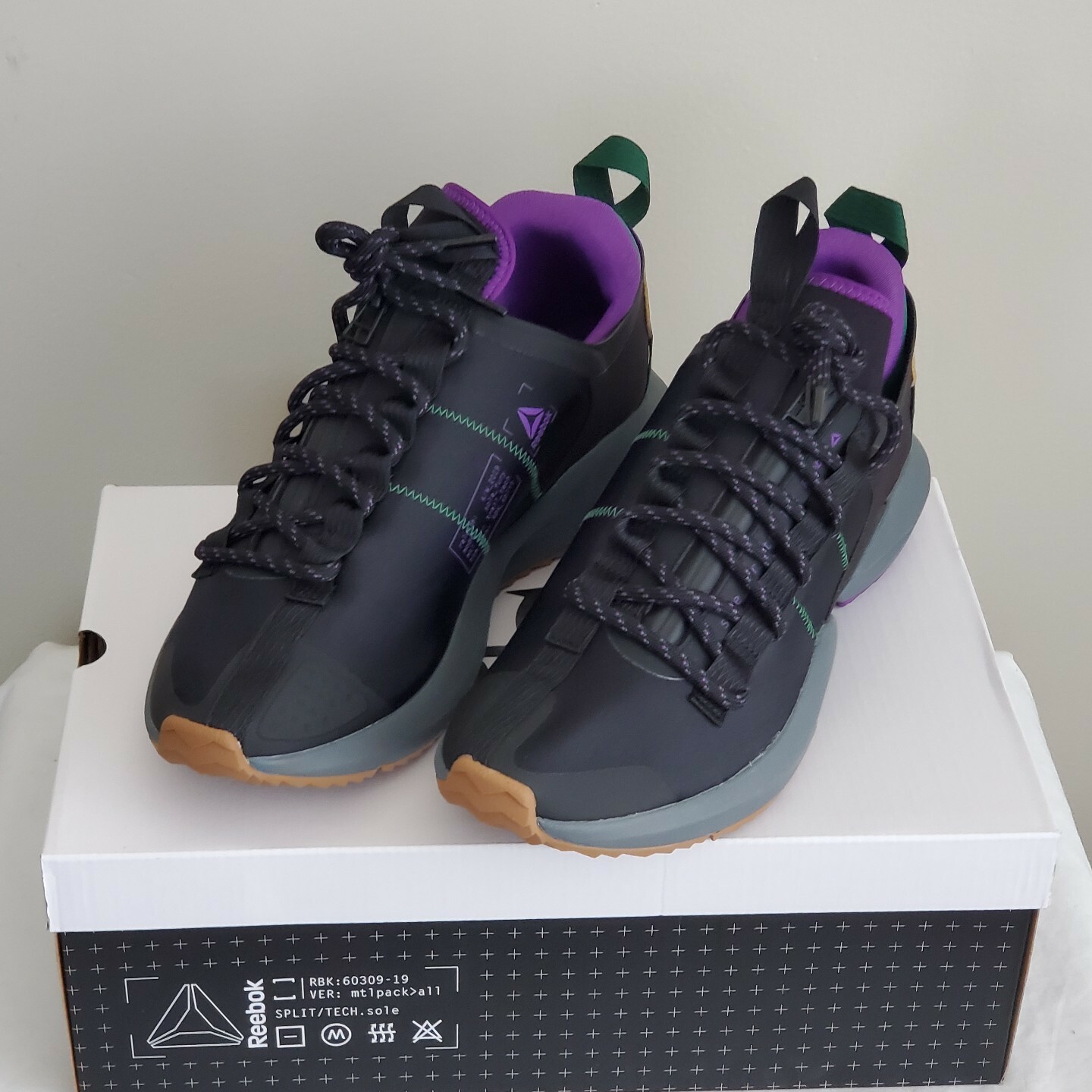 reebok running sole fury trainers in grey and orange